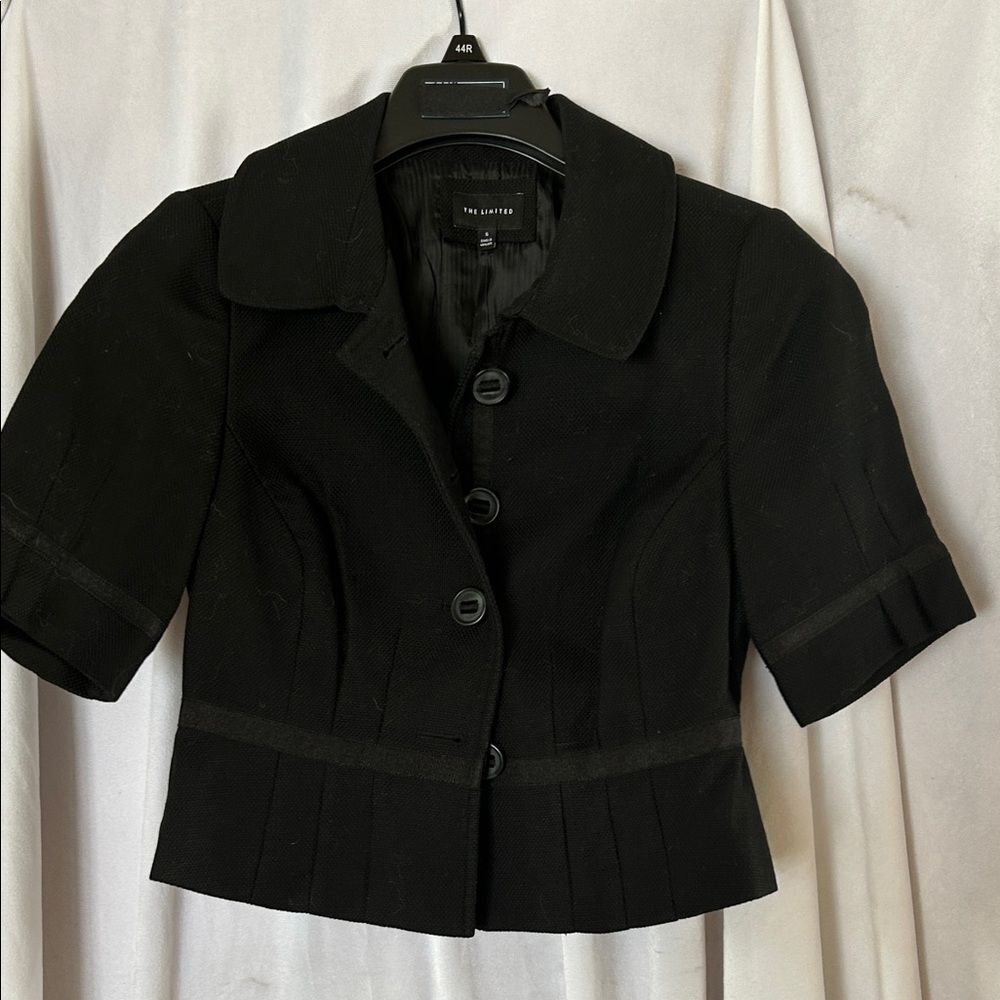 The Limited Black Short Sleeve textured crop Blazer size S. CJ
